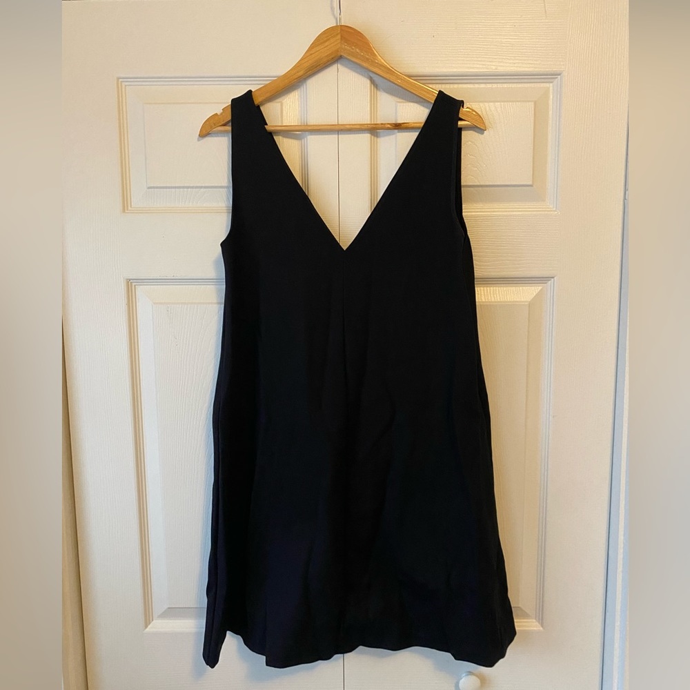 Everlane The Deep V-Neck A-Line Dress - Size 6